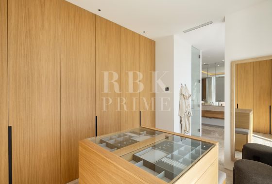 Villa · Available - Málaga