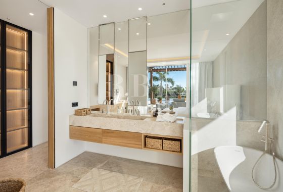 Villa · Available - Málaga