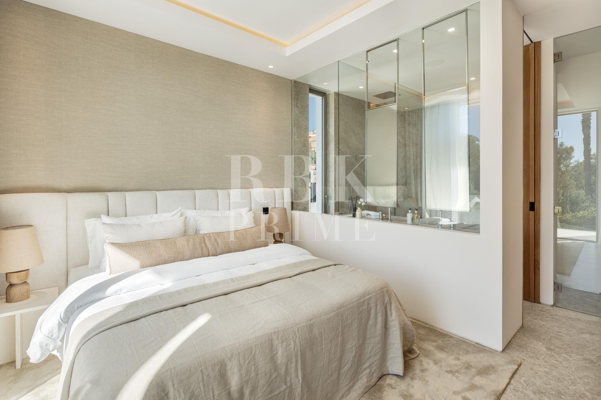 Available - Villa - Málaga - Costa del Sol