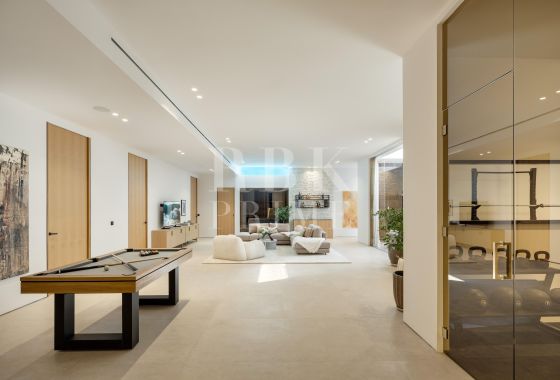 Villa · Available - Málaga