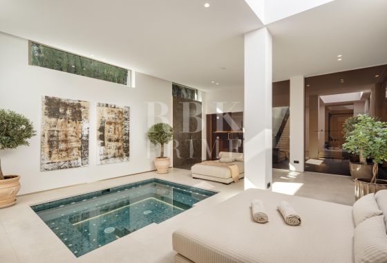 Villa · Available - Málaga