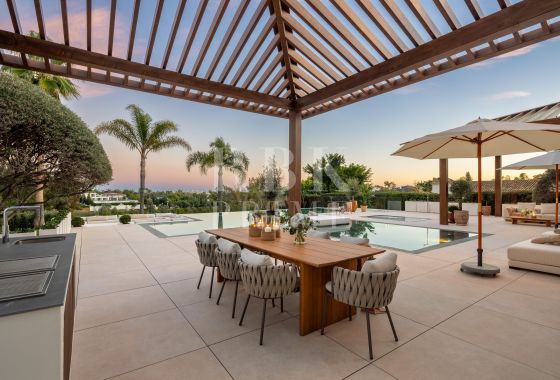 Villa · Available - Málaga