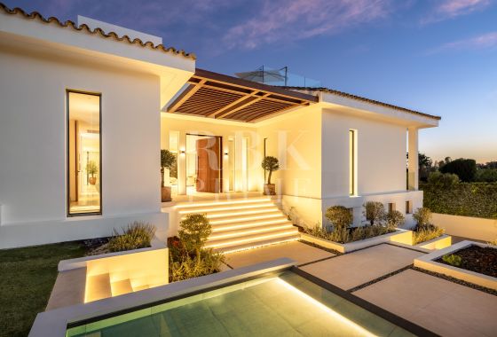Villa · Available - Málaga