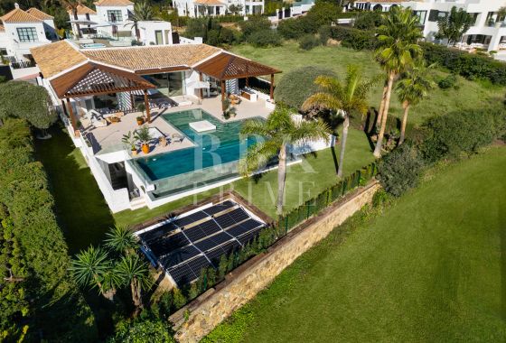 Villa · Available - Málaga