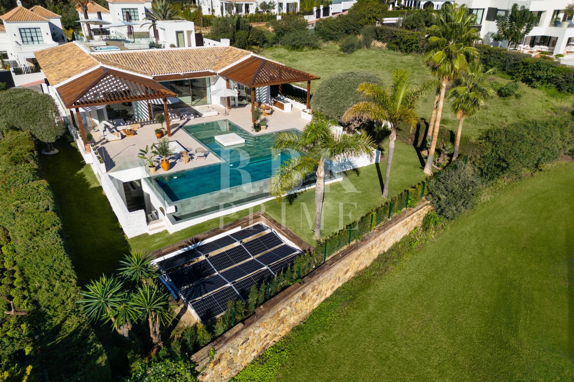 Available - Villa - Málaga - Costa del Sol