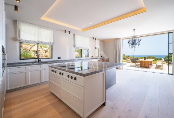 Villa · Available - Calvià