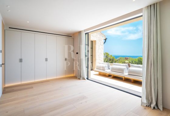 Villa · Available - Calvià
