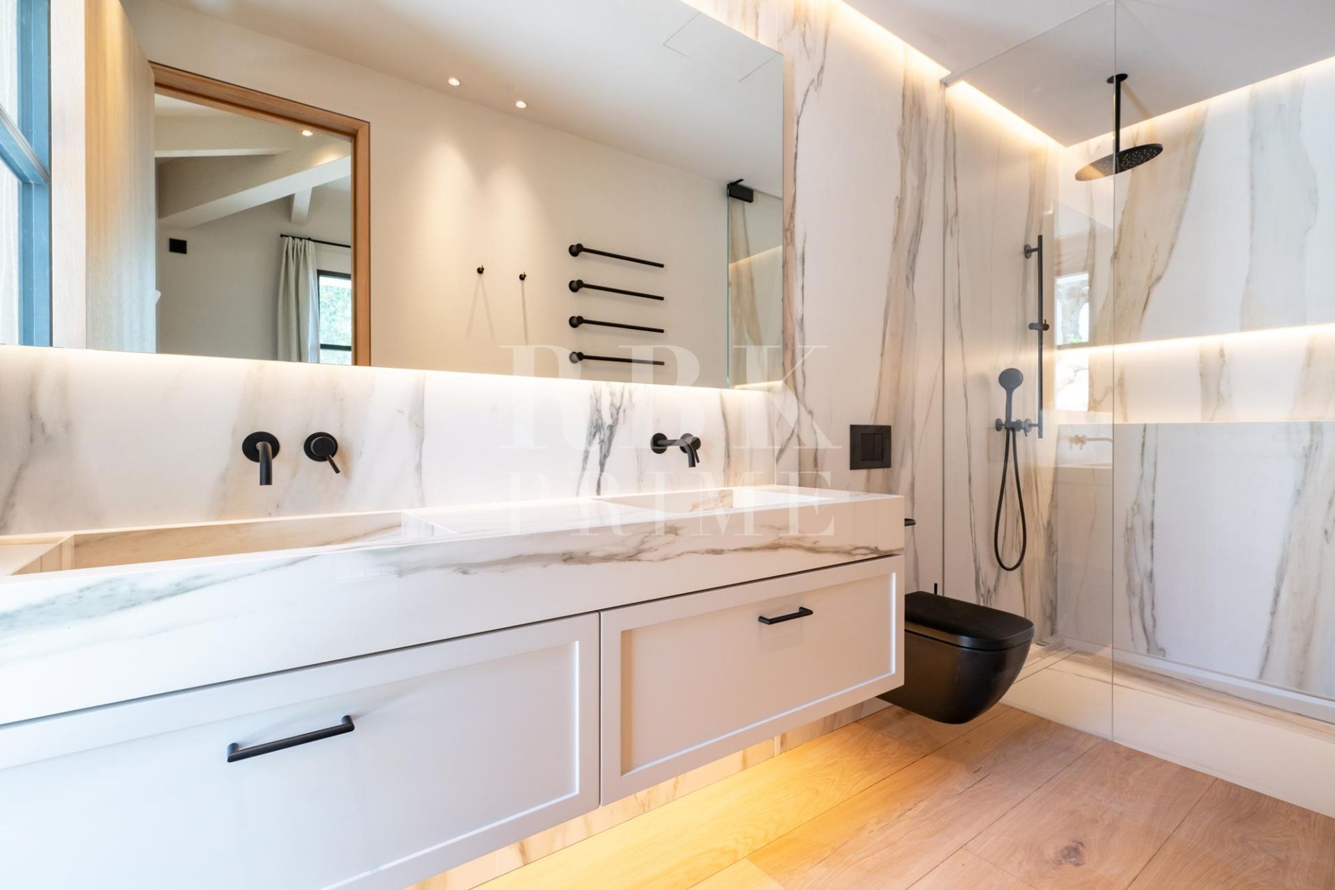Available - Villa - Calvià