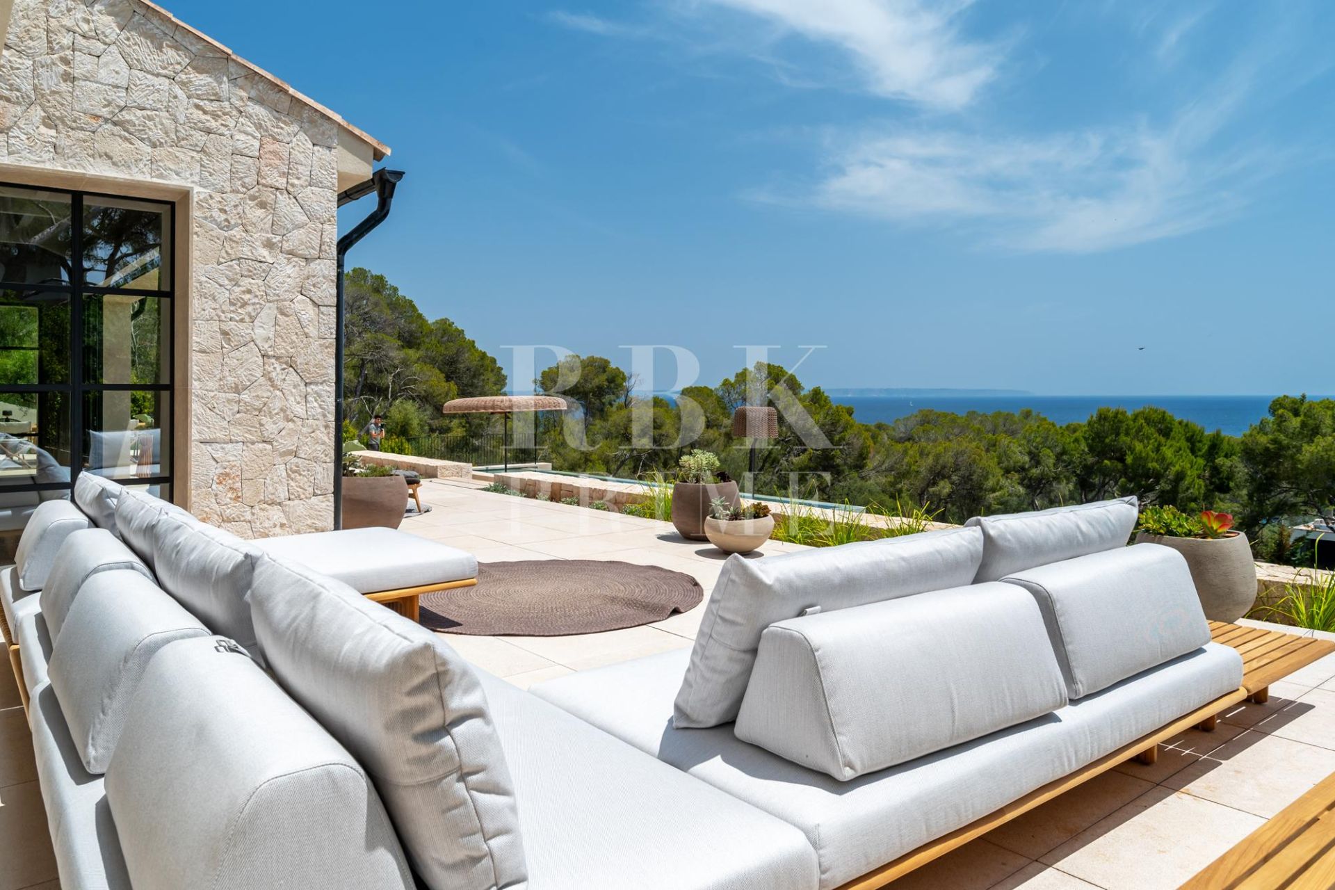 Available - Villa - Calvià