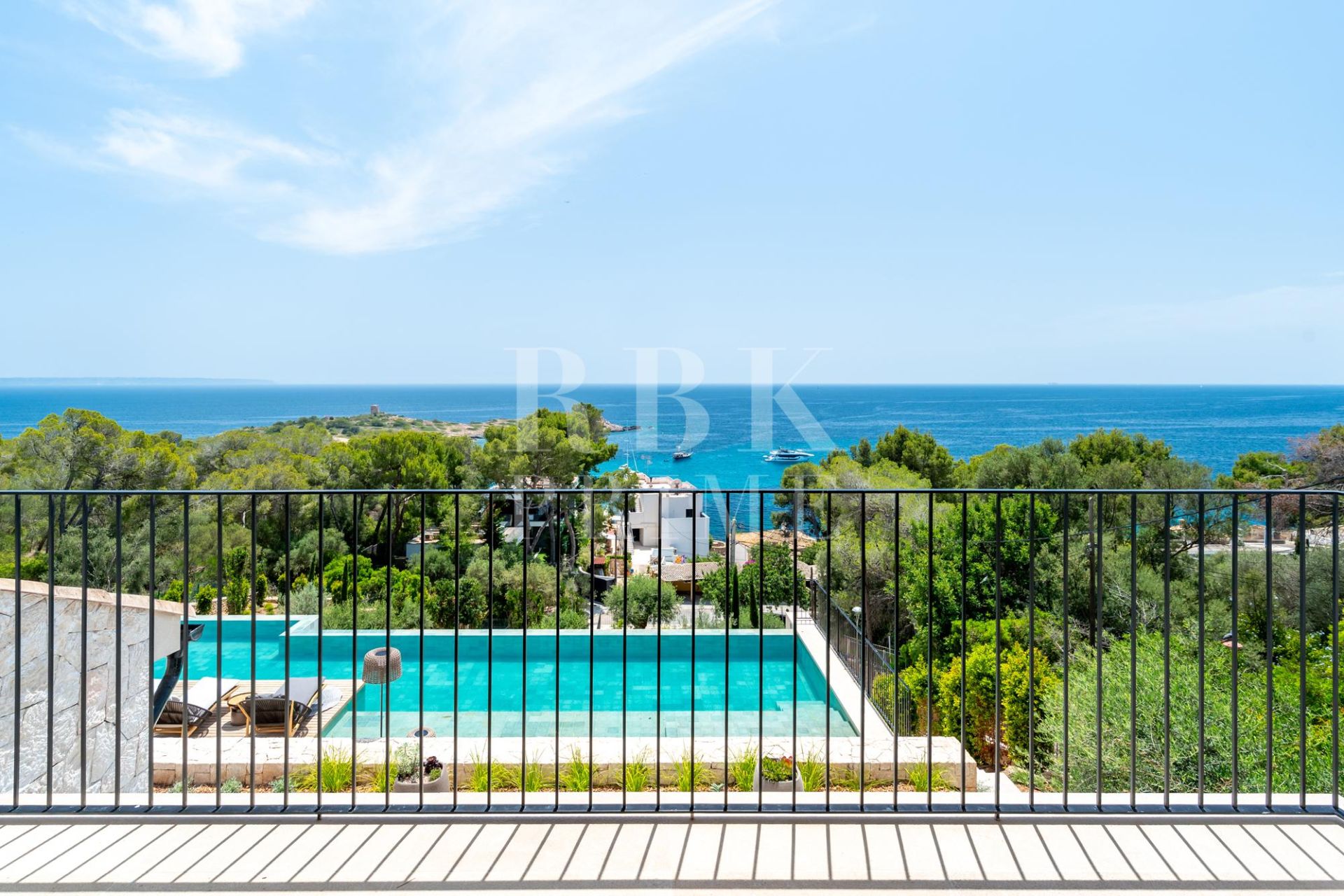 Available - Villa - Calvià