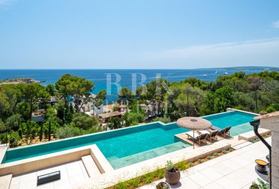 Villa · Available - Calvià