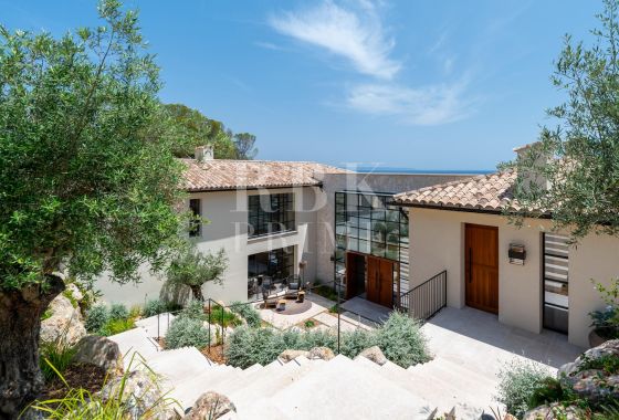 Villa · Available - Calvià