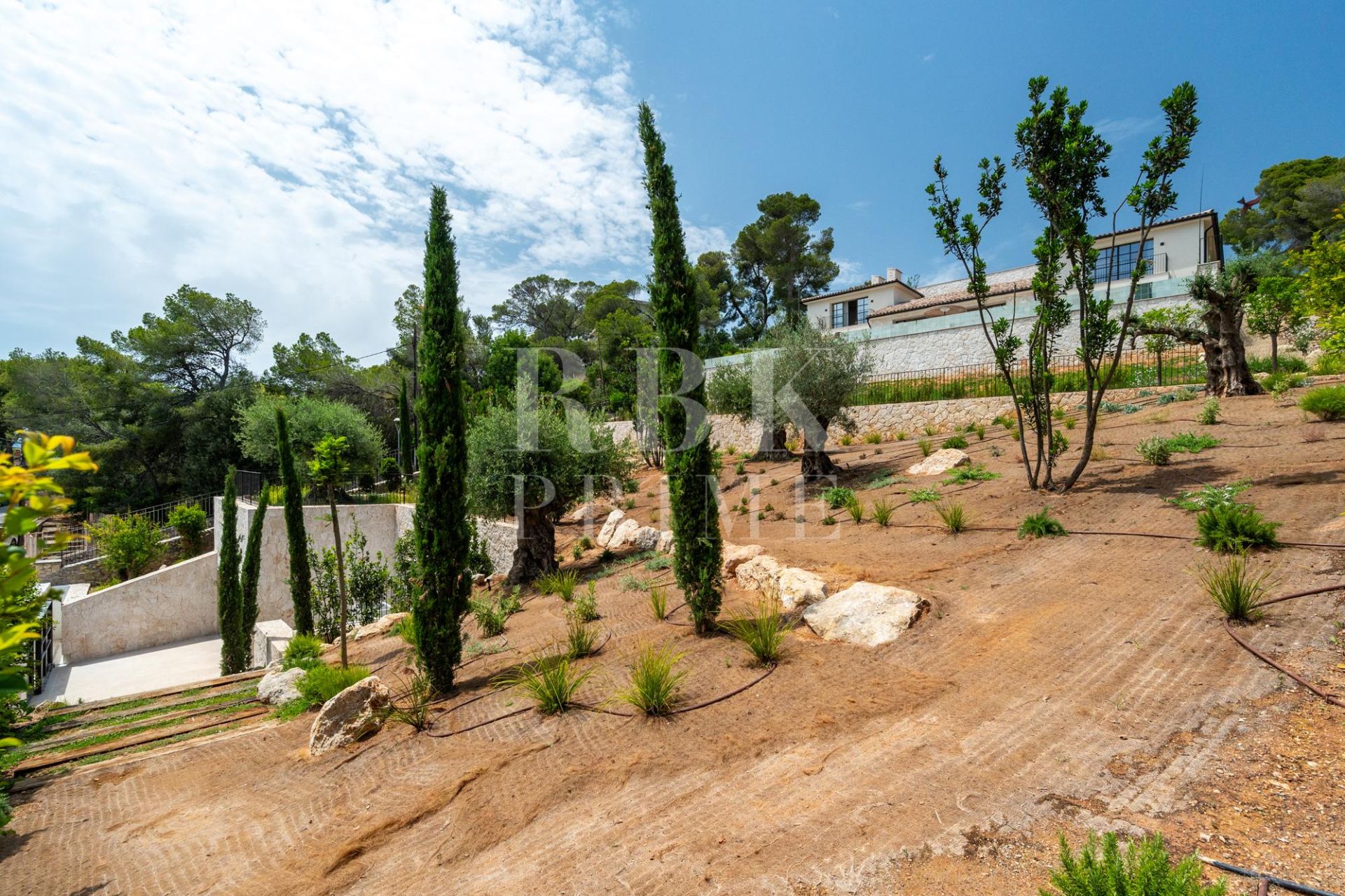Available - Villa - Calvià