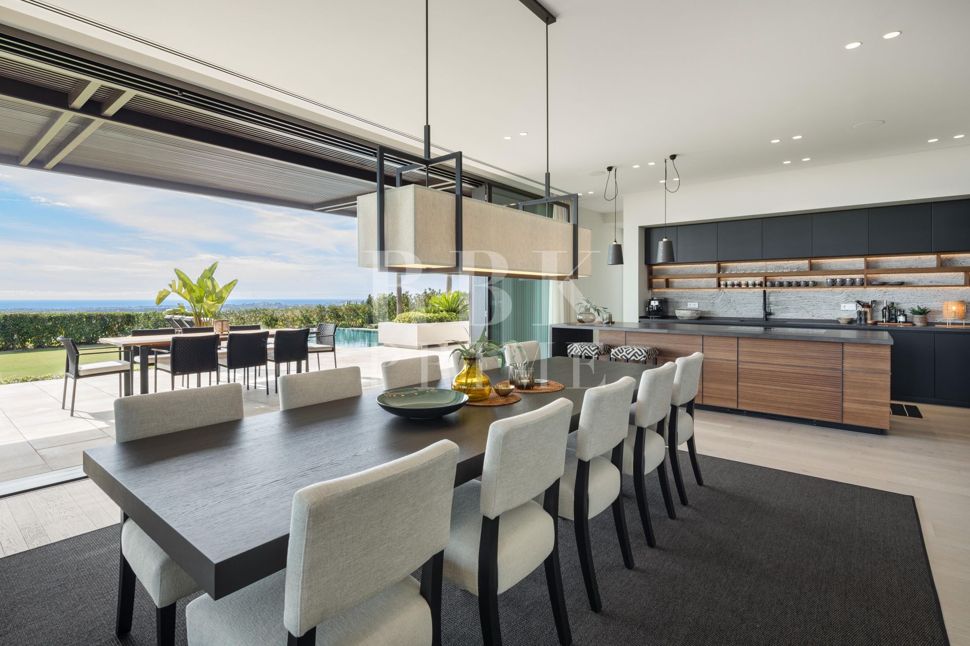 Available - Villa - Málaga - Costa del Sol