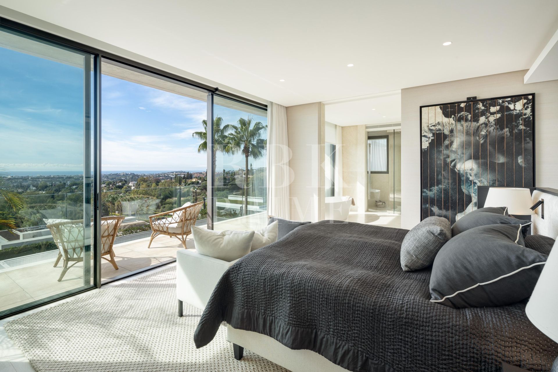Available - Villa - Málaga - Costa del Sol