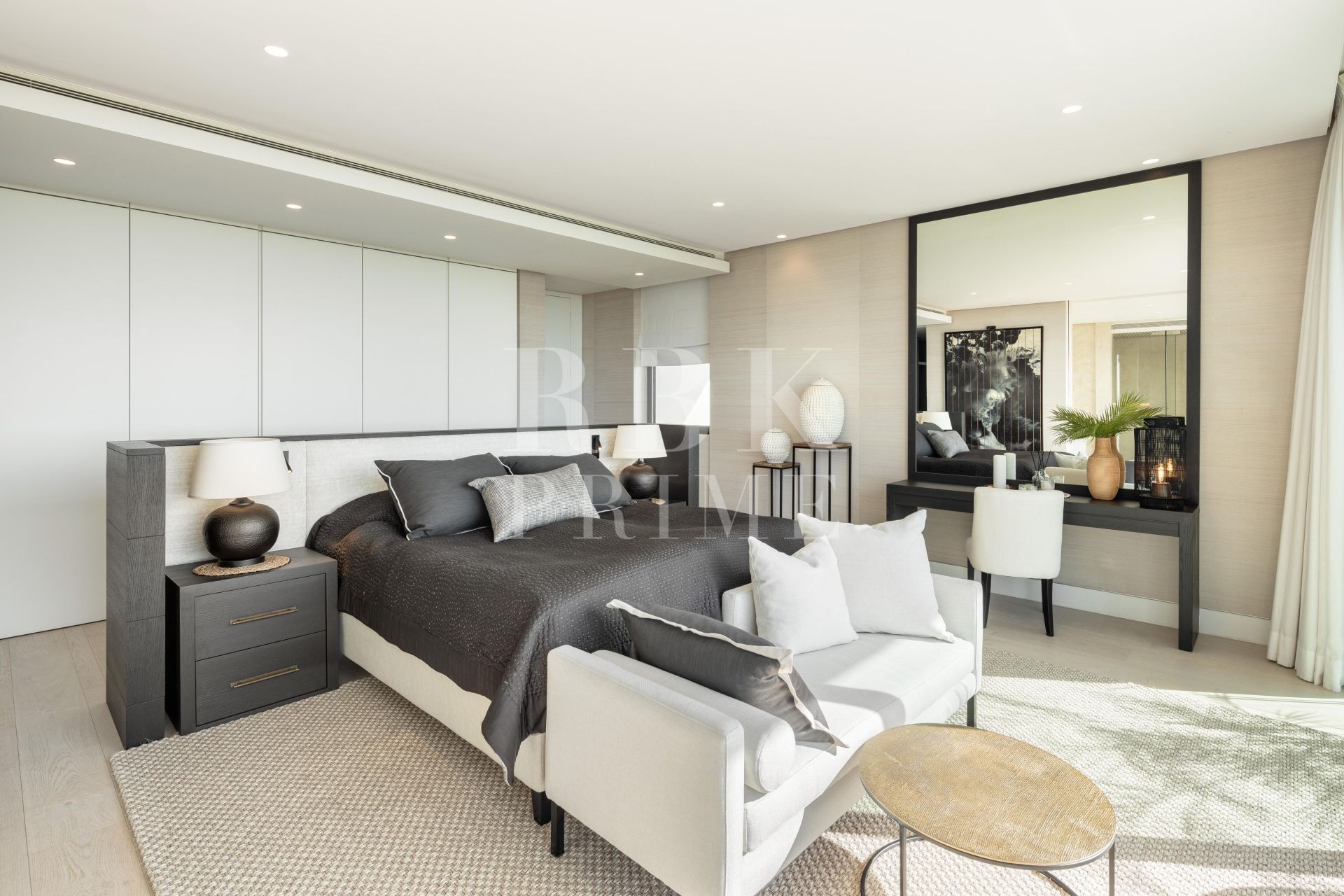 Available - Villa - Málaga - Costa del Sol