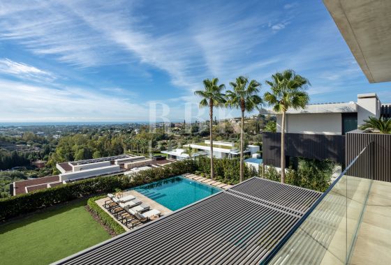 Villa · Available - Málaga