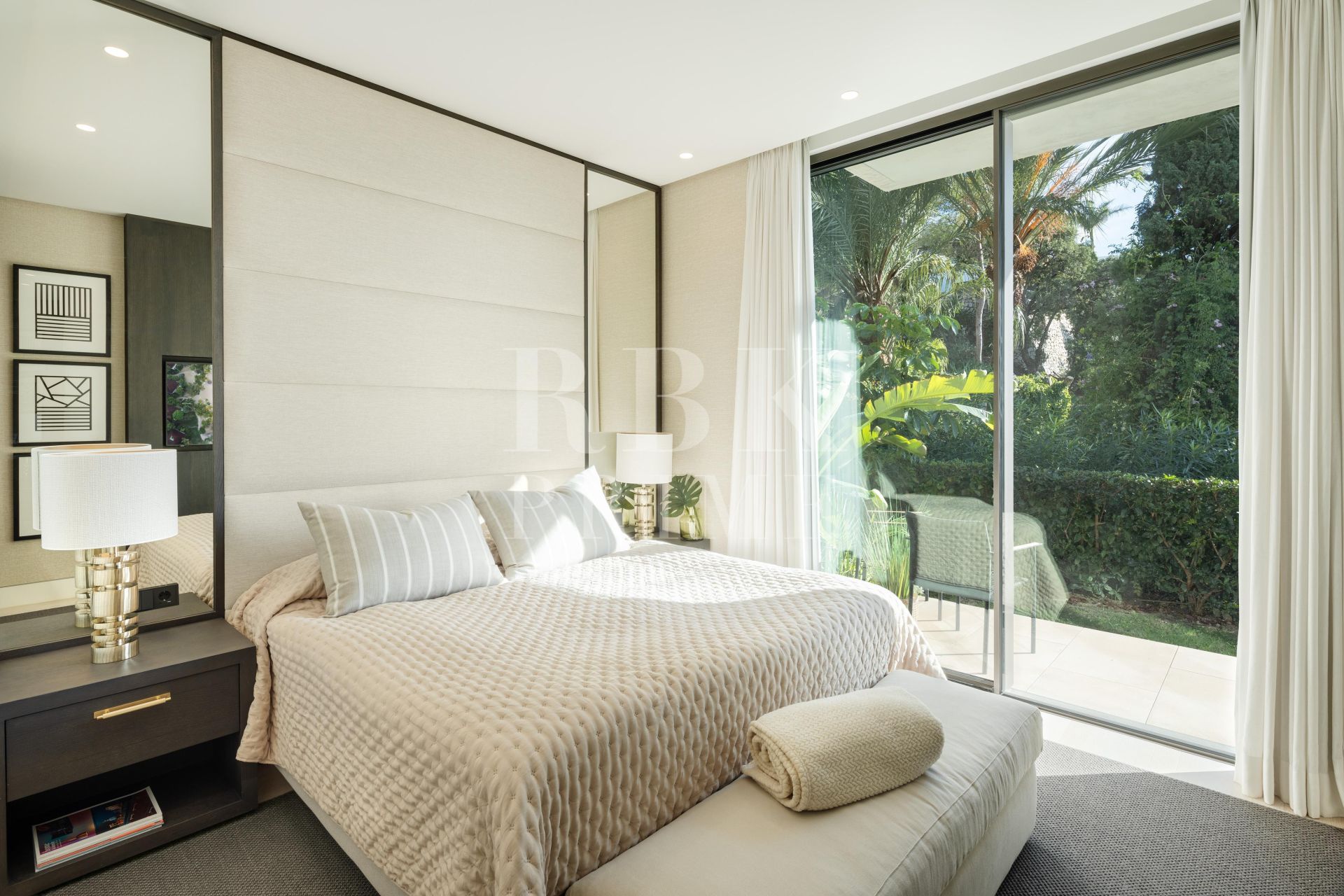 Available - Villa - Málaga - Costa del Sol