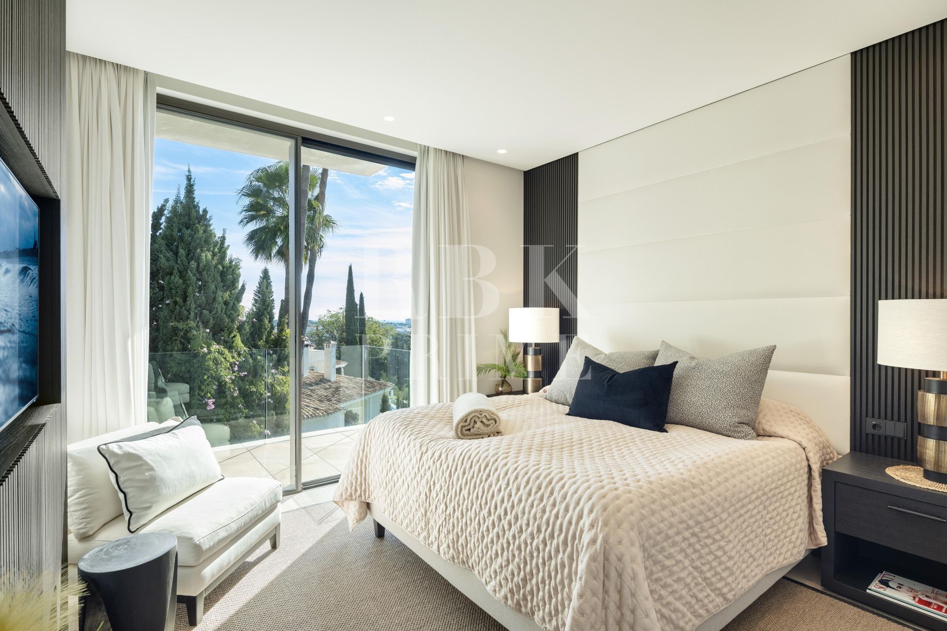 Available - Villa - Málaga - Costa del Sol