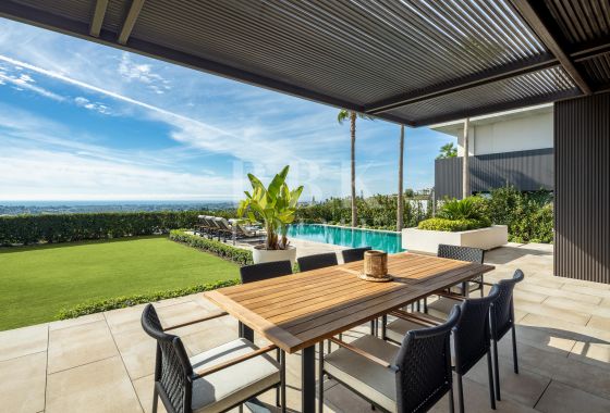 Villa · Available - Málaga