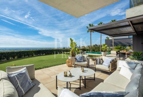 Villa · Available - Málaga