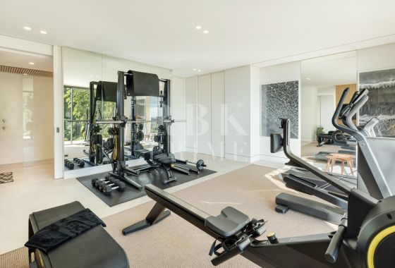 Villa · Available - Málaga
