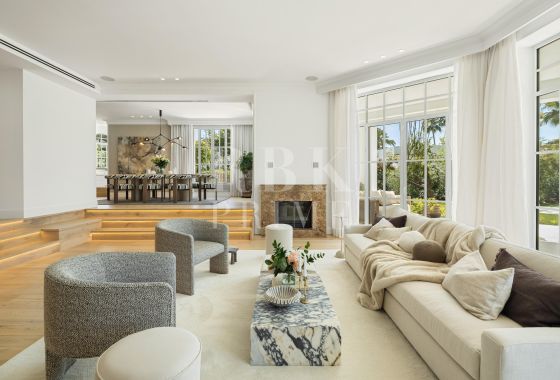 Villa · Available - Málaga