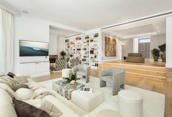 Villa · Available - Málaga