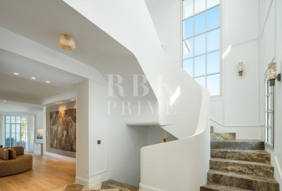 Villa · Available - Málaga
