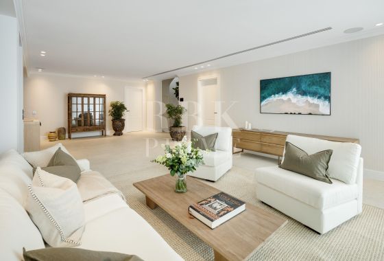 Villa · Available - Málaga