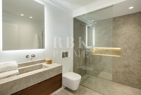 Villa · Available - Málaga