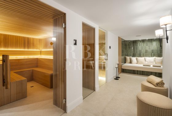 Villa · Available - Málaga