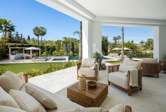 Villa · Available - Málaga