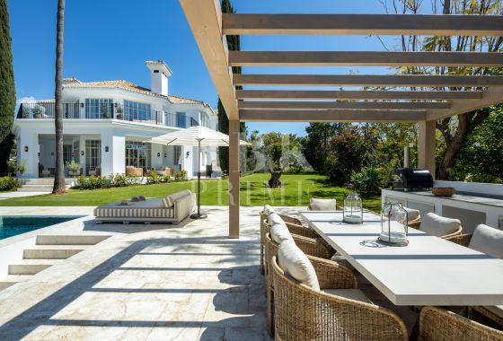Villa · Available - Málaga