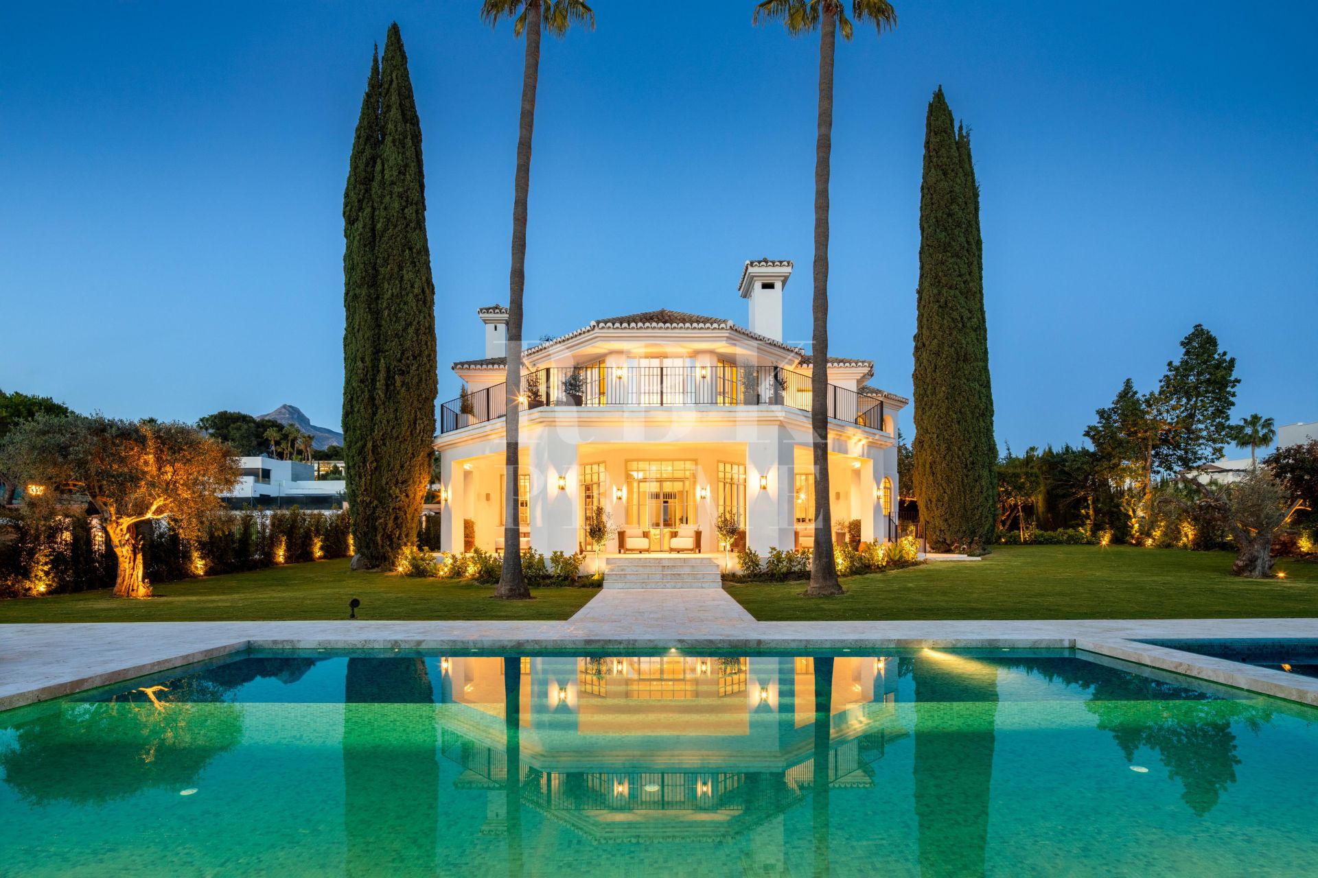 Available - Villa - Málaga - Costa del Sol