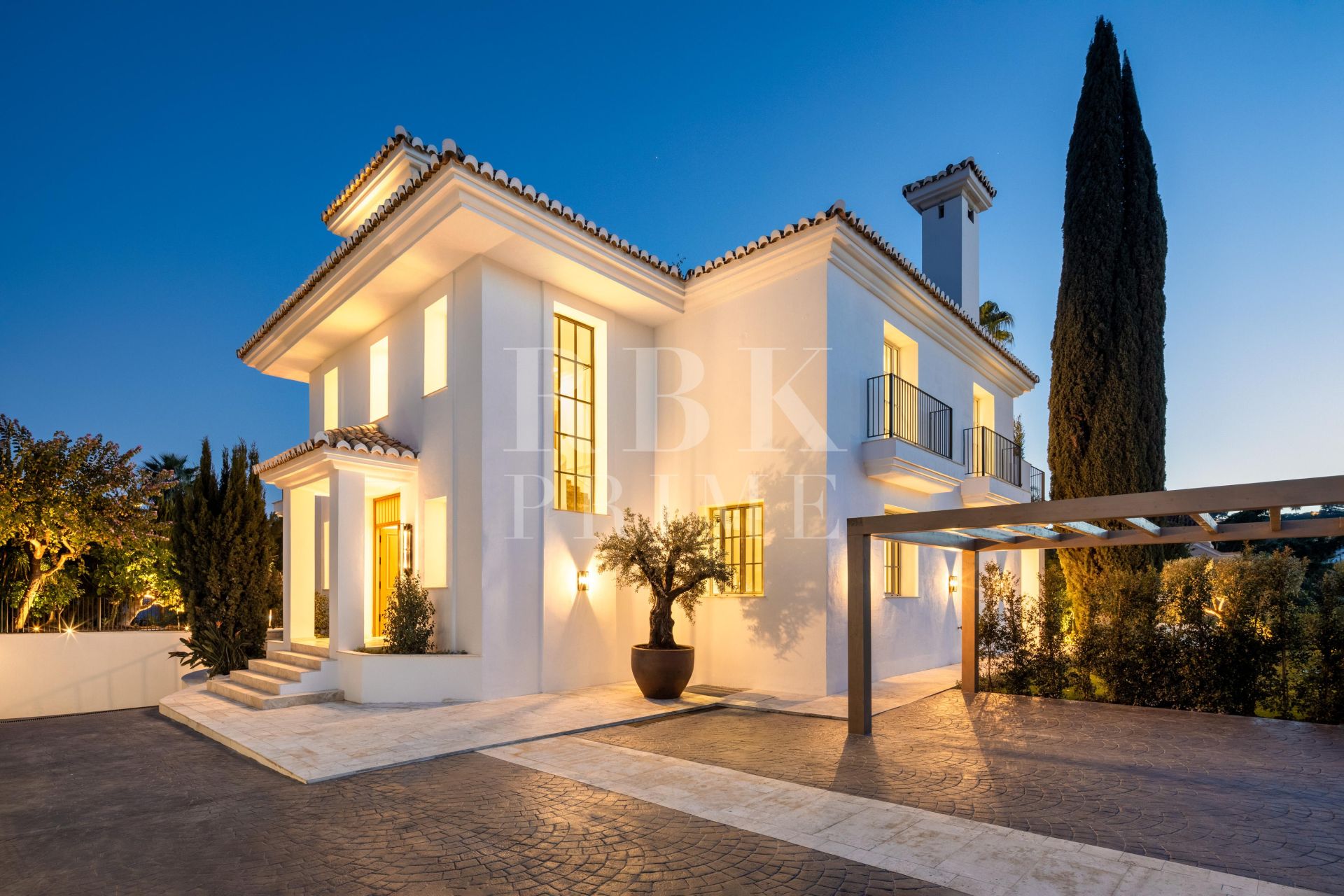 Available - Villa - Málaga - Costa del Sol