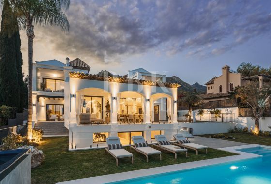Villa · Available - Marbella · Málaga