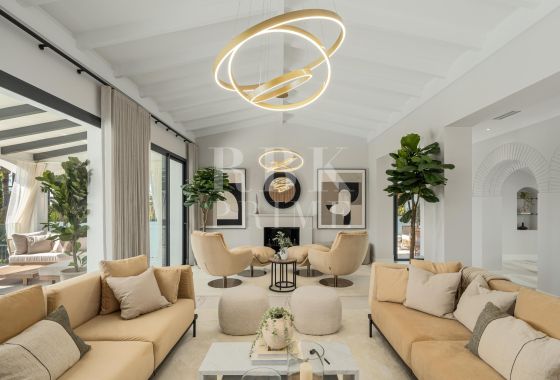 Villa · Available - Marbella · Málaga