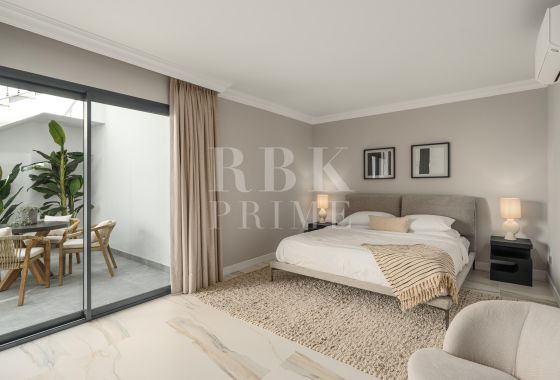 Villa · Available - Marbella · Málaga