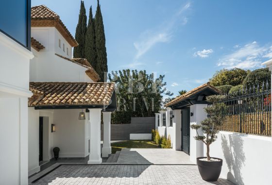 Villa · Available - Marbella · Málaga