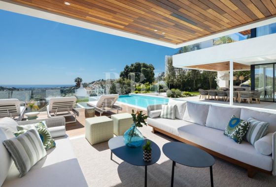 Available - Villa - Marbella - Costa del Sol