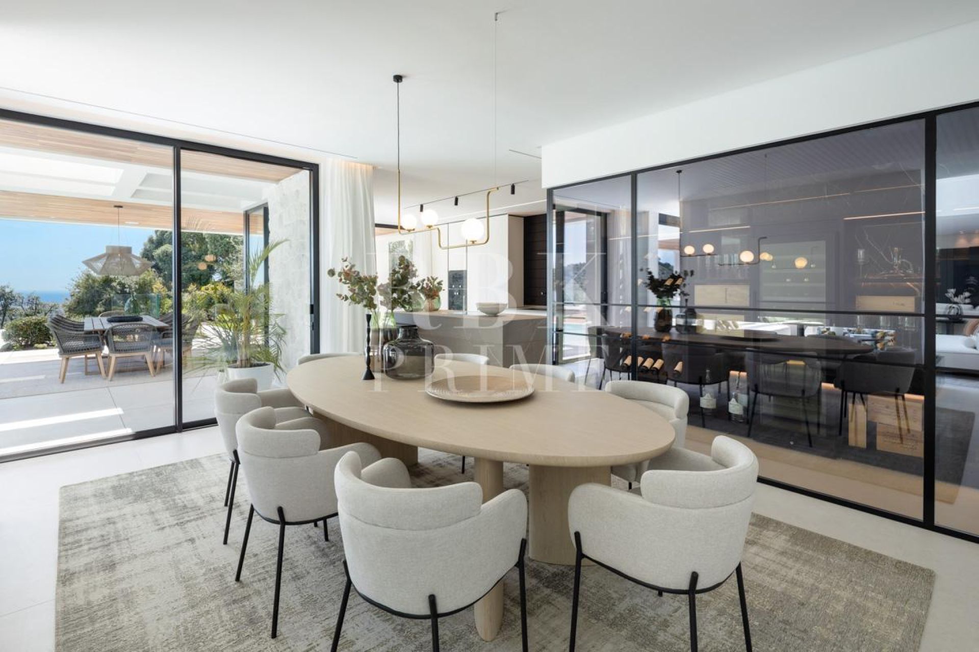 Available - Villa - Marbella - Costa del Sol