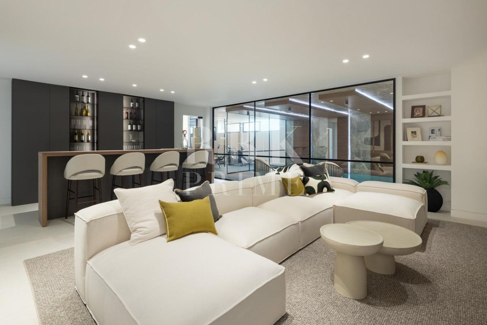 Available - Villa - Marbella - Costa del Sol