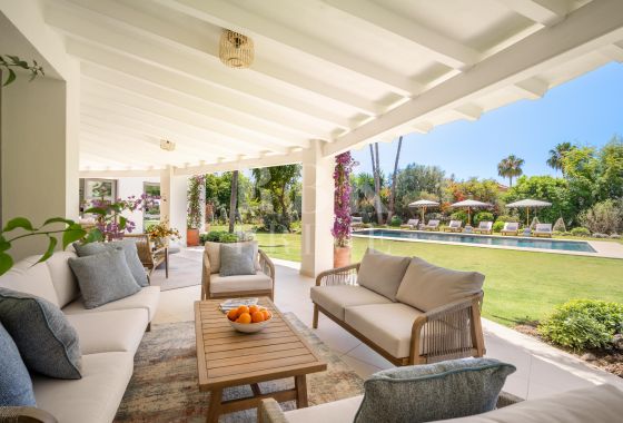 Villa · Available - Málaga