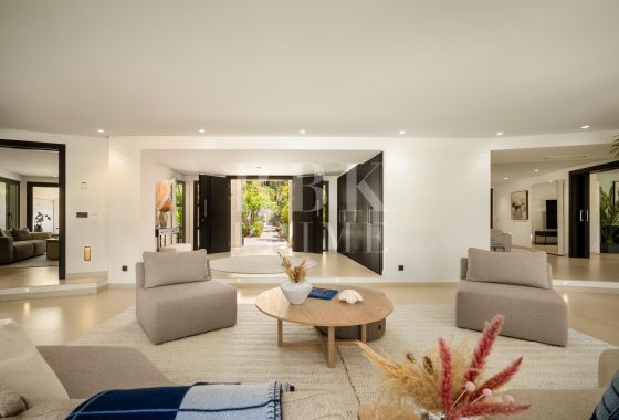 Villa · Available - Málaga