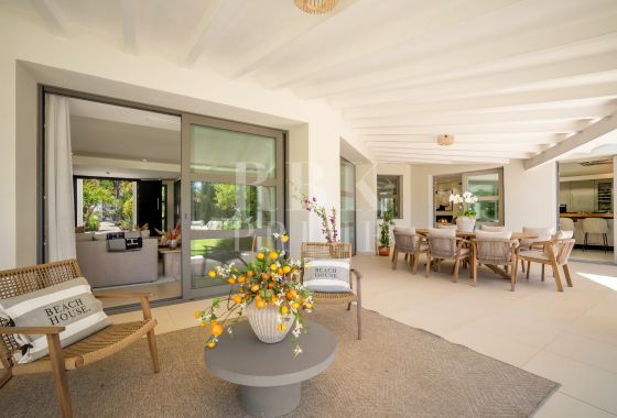 Villa · Available - Málaga