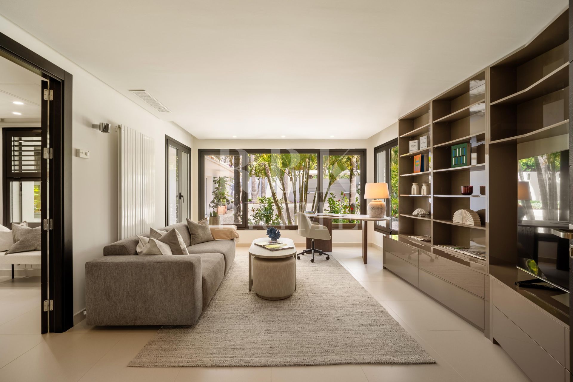 Available - Villa - Málaga - Costa del Sol