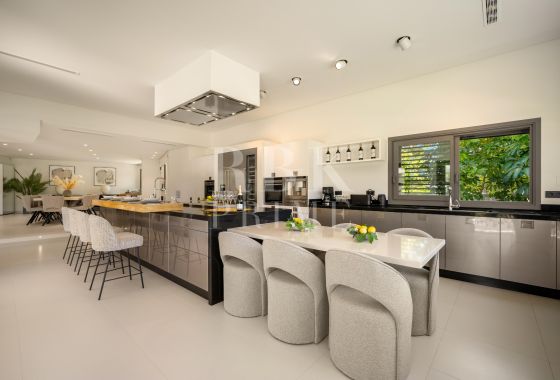 Villa · Available - Málaga