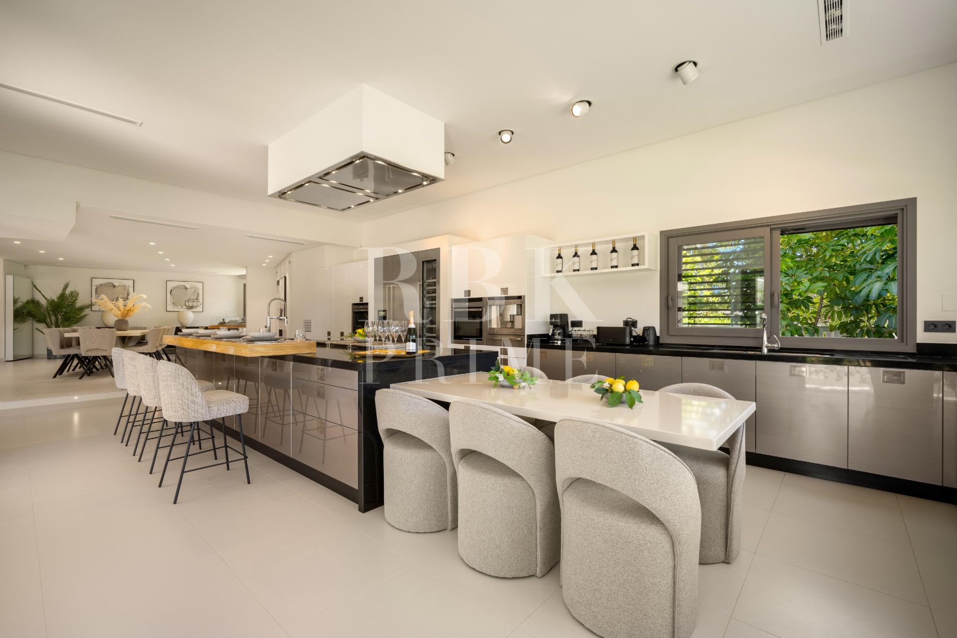 Available - Villa - Málaga - Costa del Sol