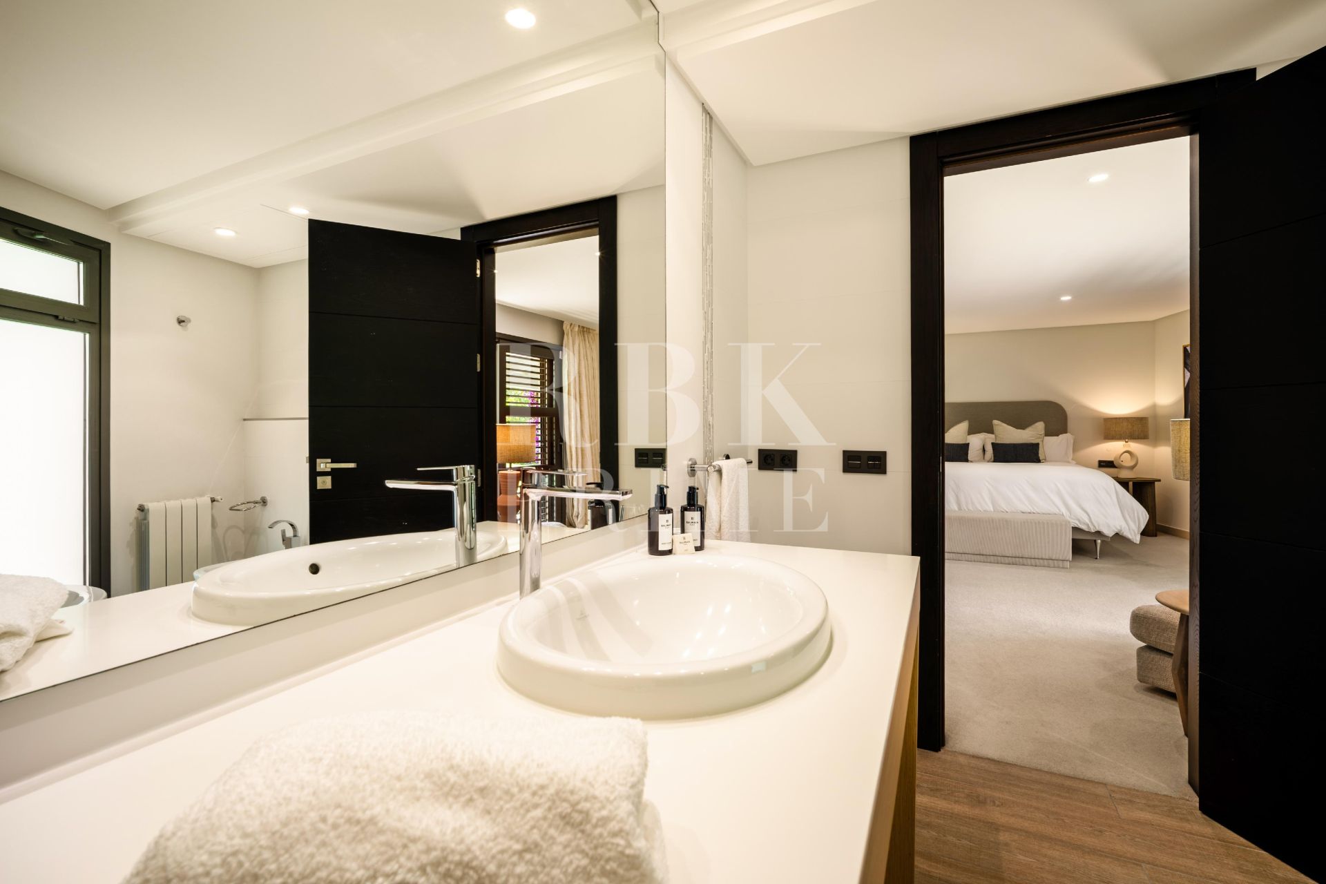 Available - Villa - Málaga - Costa del Sol